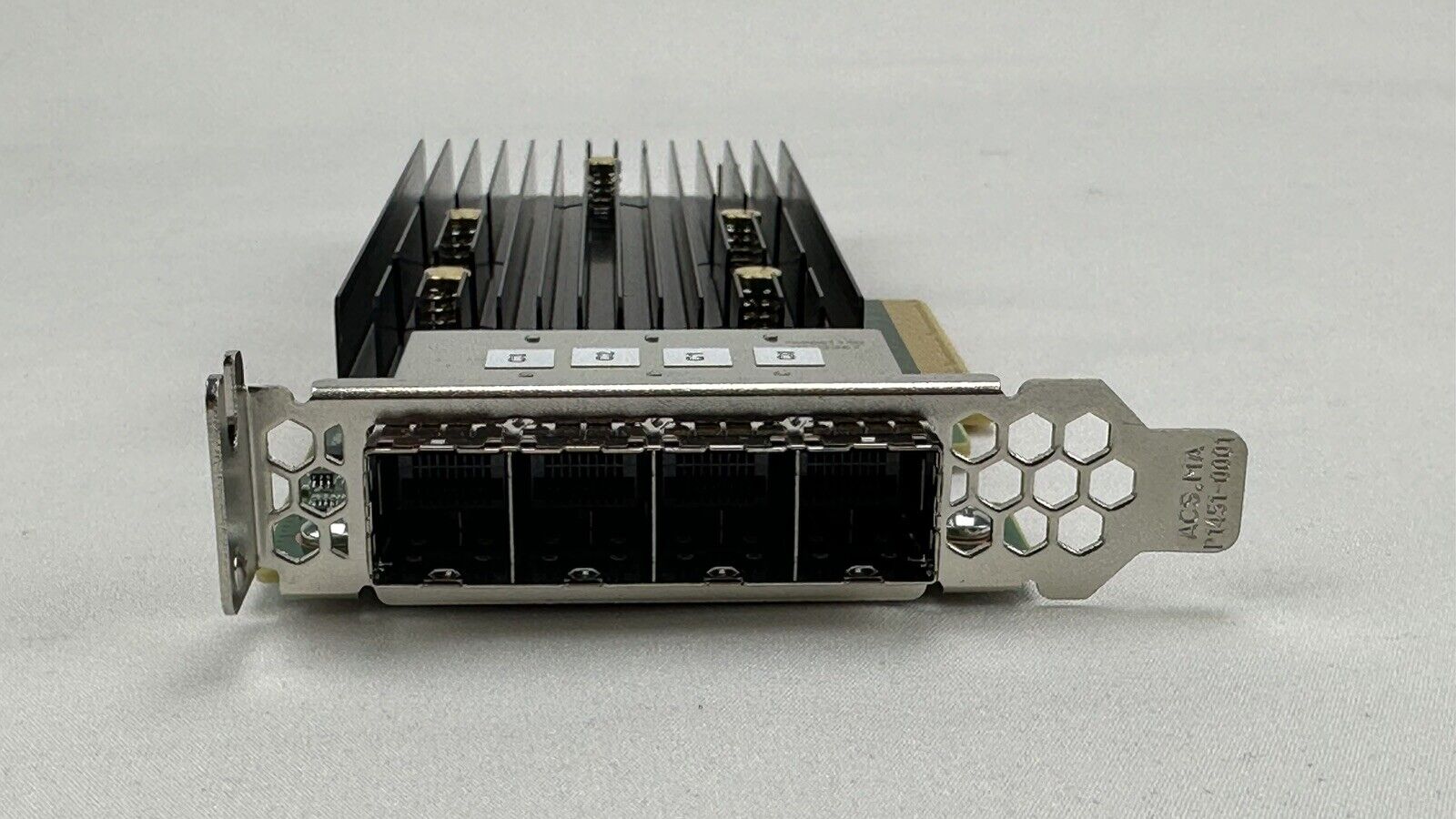 Lenovo ThinkSystem 430-16e SATA SAS 12G External Storage HBA Quad SFF-8644 4x.