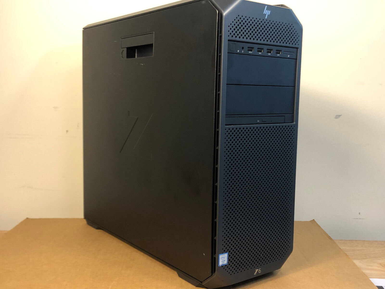 HP Z6 G4 256 GB RAM 256GB SSD 2x Xeon Bronze 3106 1TB HDD Quadro P620 GPU Win10.