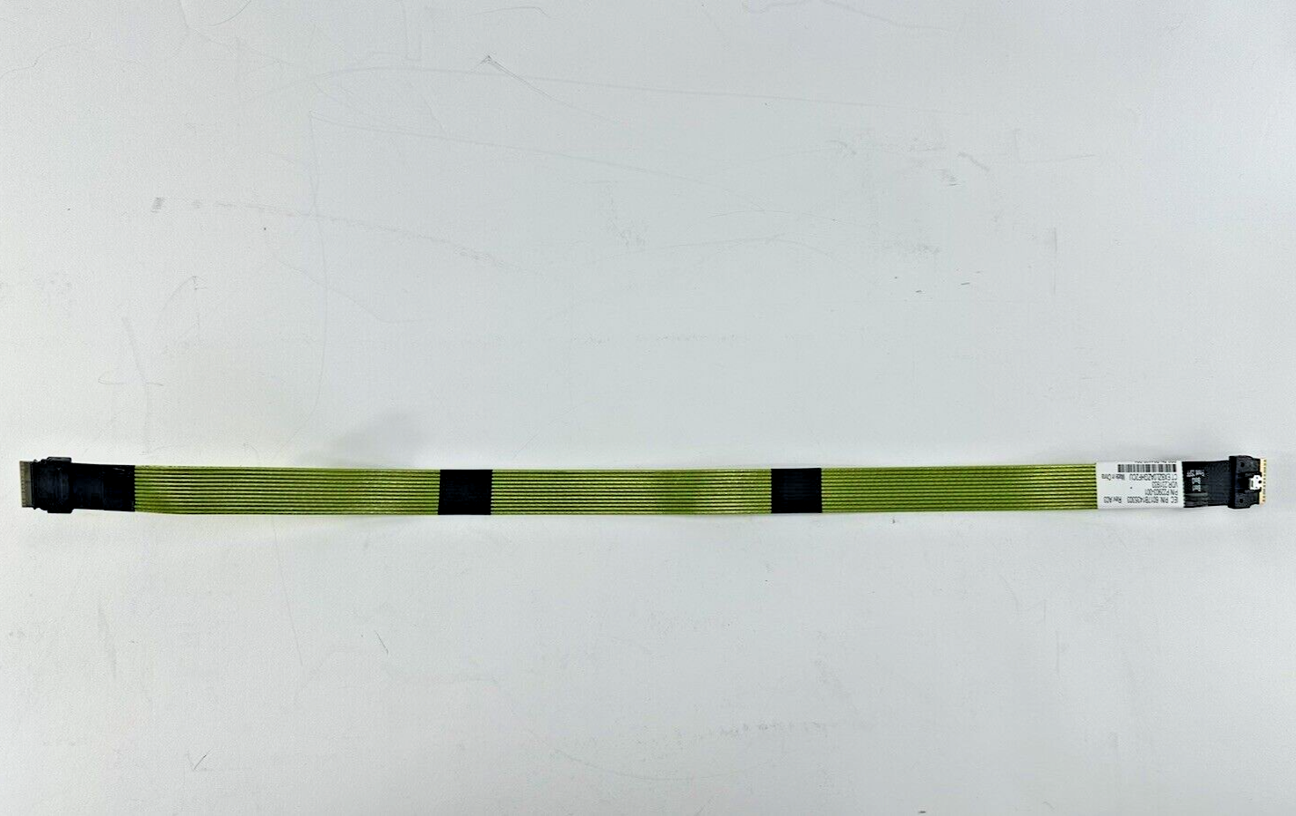 HPE TriMode SFF Cable NVMe/SATA/SAS Bay3 to PCI-e/AROC/Port 7B Cable DL380 DL385