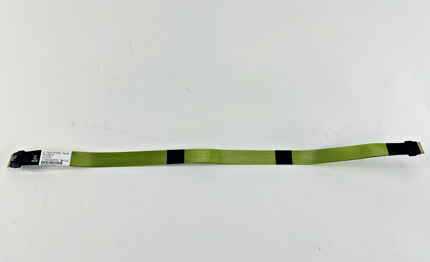 HPE TriMode SFF Cable NVMe/SATA/SAS Bay3 to PCI-e/AROC/Port 7B Cable DL380 DL385