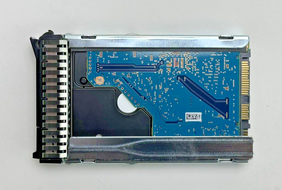 Lenovo 300GB 15K SAS 12G 512N 2.5" SFF ThinkSystem HDD 00YK010 12Gb/s Failing