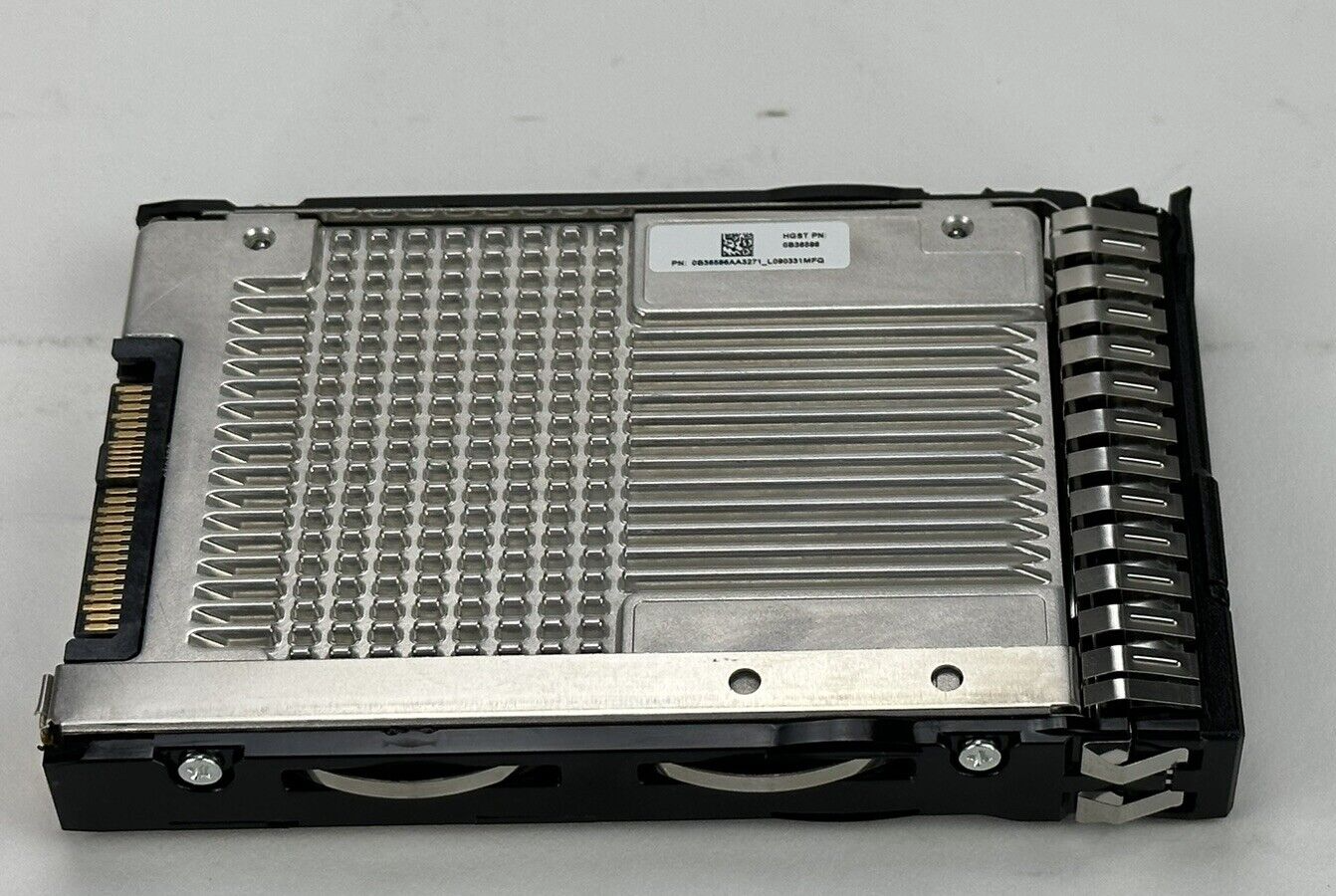 HPE 6.4TB 12G SAS MU SFF 2.5 SC SSD HP 35TBW 3DWPD Mixed Use Solid State