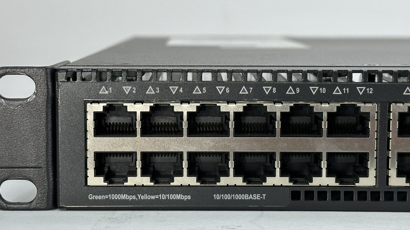 HPE FlexNetwork 5130 48G 4SFP+ 1-Slot HI Switch 48x Gigabit 4x 10GbE 2x Fans L3