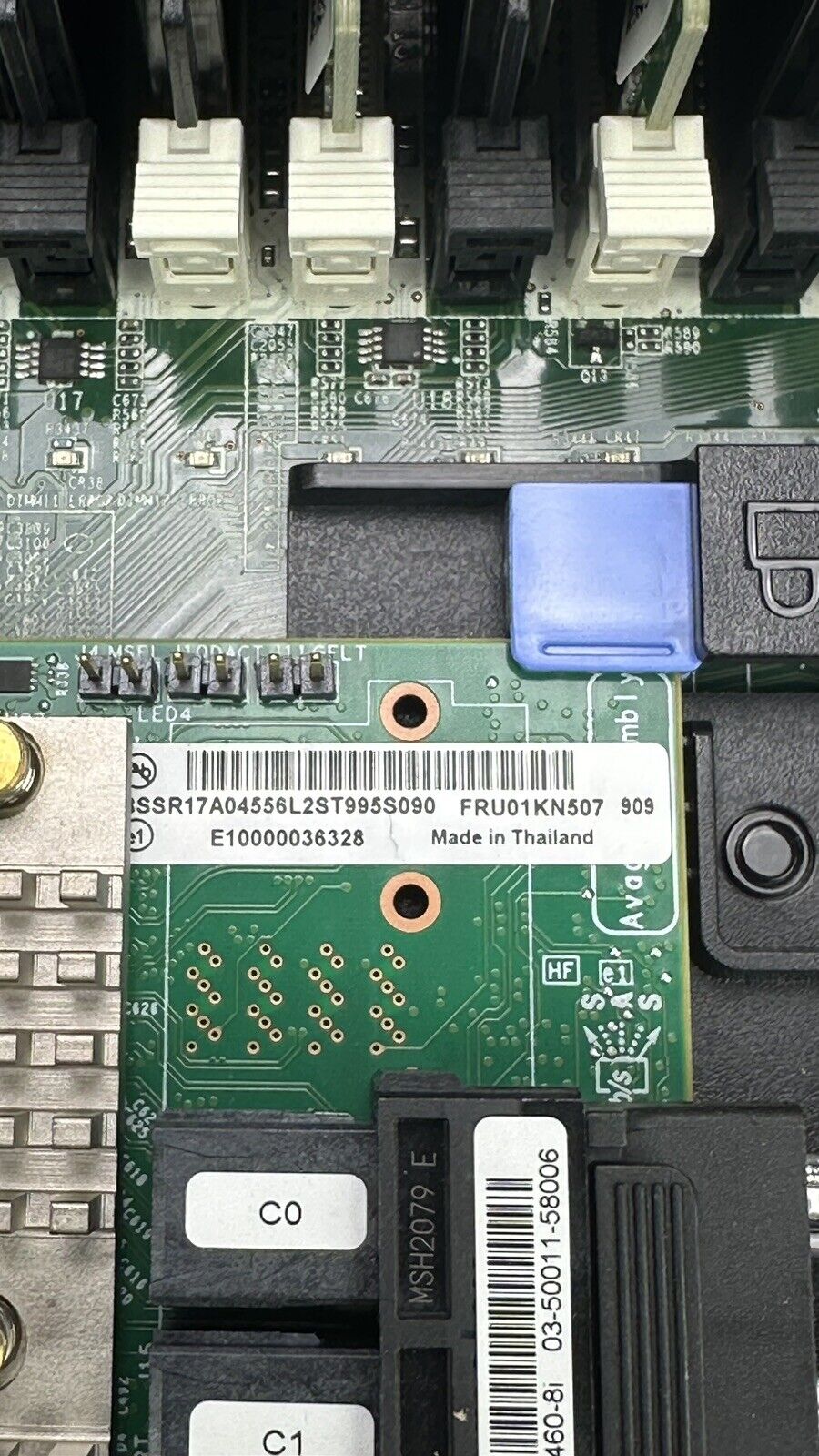 Lenovo ThinkSystem SR650 Server 8x SFF 2x Xeon Gold 6244 16C 48GB 930-8i 1100W