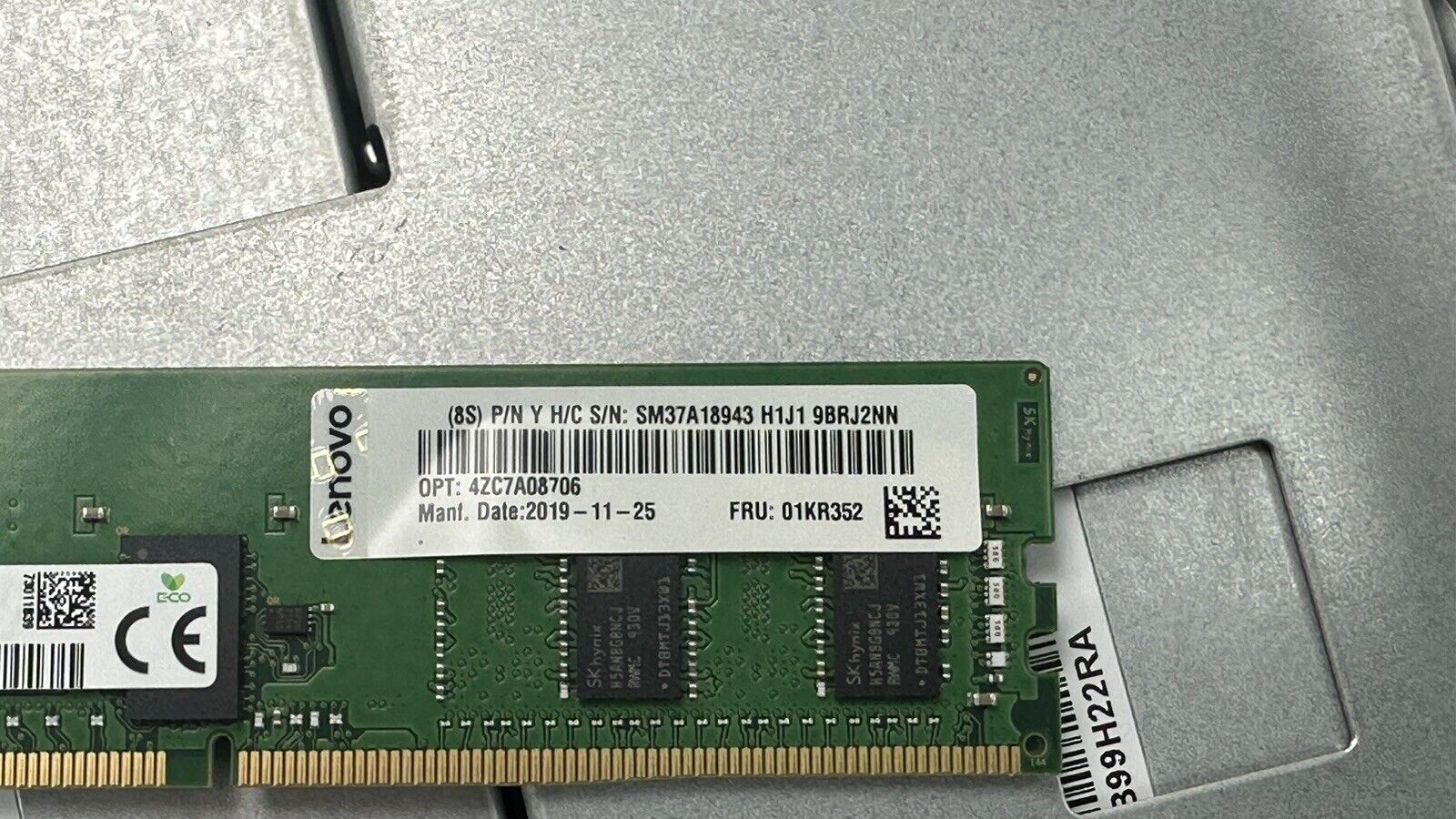 Lenovo ThinkSystem SR650 Server 8x SFF 2x Xeon Gold 6244 16C 48GB 930-8i 1100W