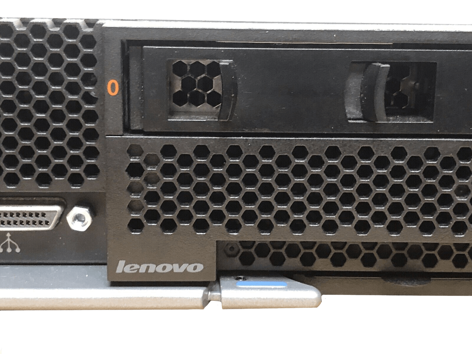 Lenovo FlexSystem x880 X6 Server Two E7-8867V3 2.5GHz 32 Core 256GB 2x SFF 7196-AC3.