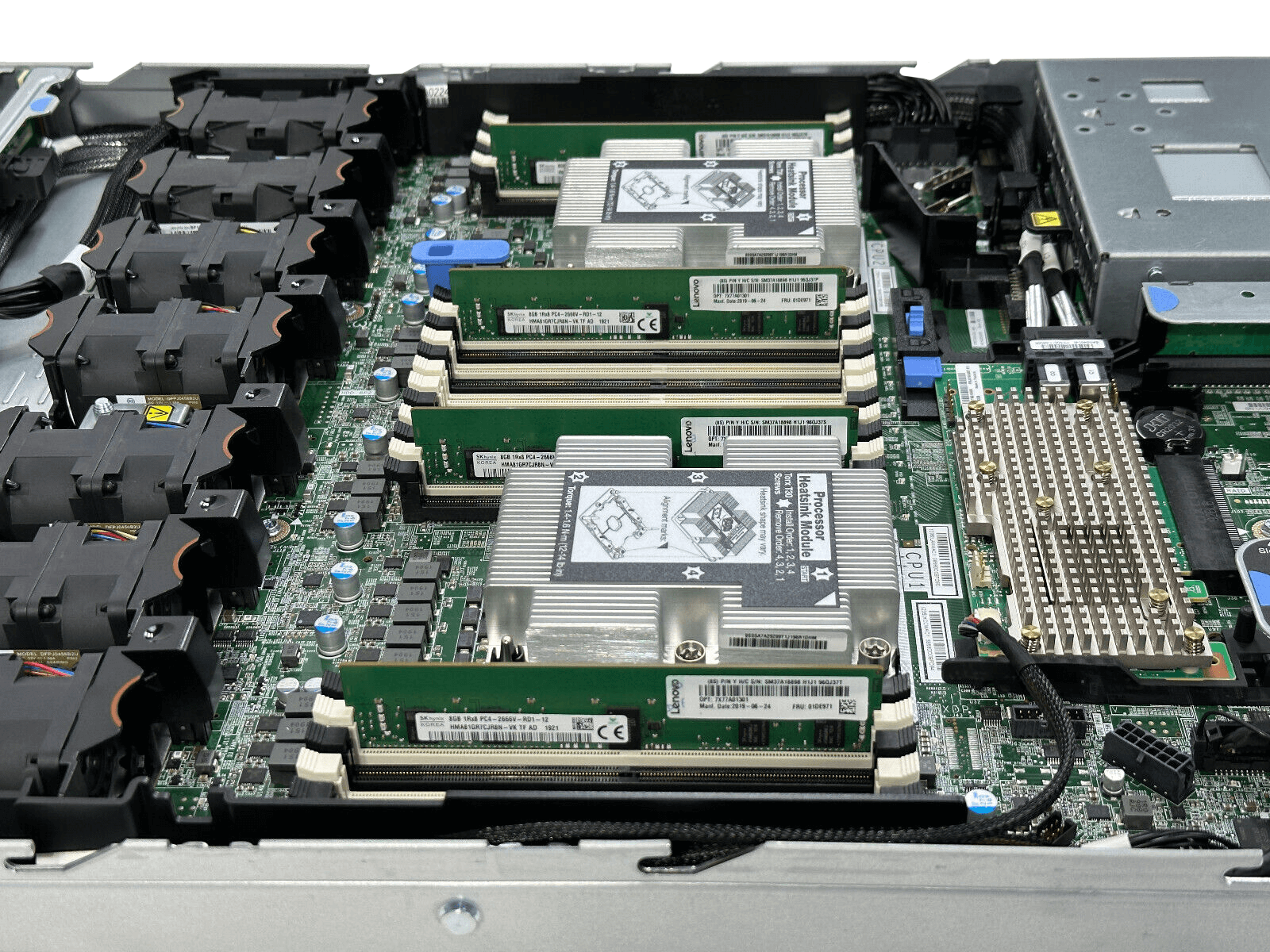 Lenovo ThinkSystem SR630 Server 8SFF 2x Xeon Silver 4410 16C 32GB 930-8i 2x 750W.