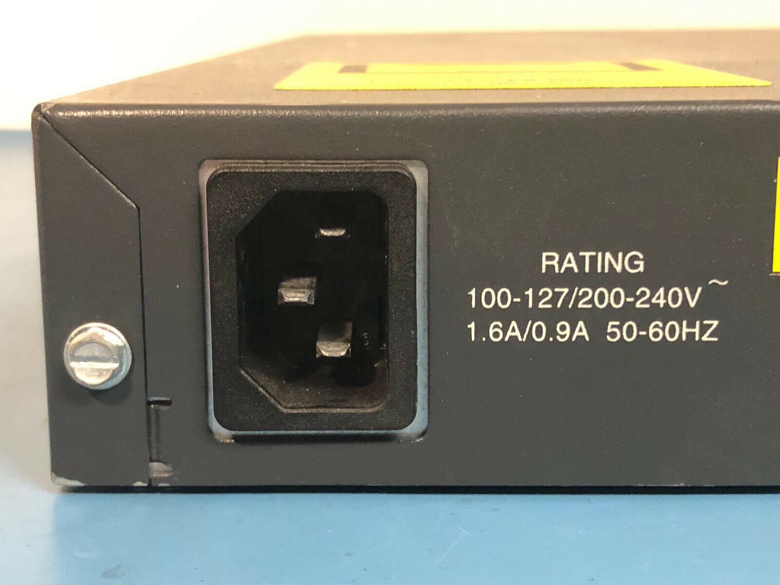 Cisco Catalyst 3548 WS-C3548-XL-EN Ethernet Switch 48x 10/100 RJ45 2x 1Gb GBIC.