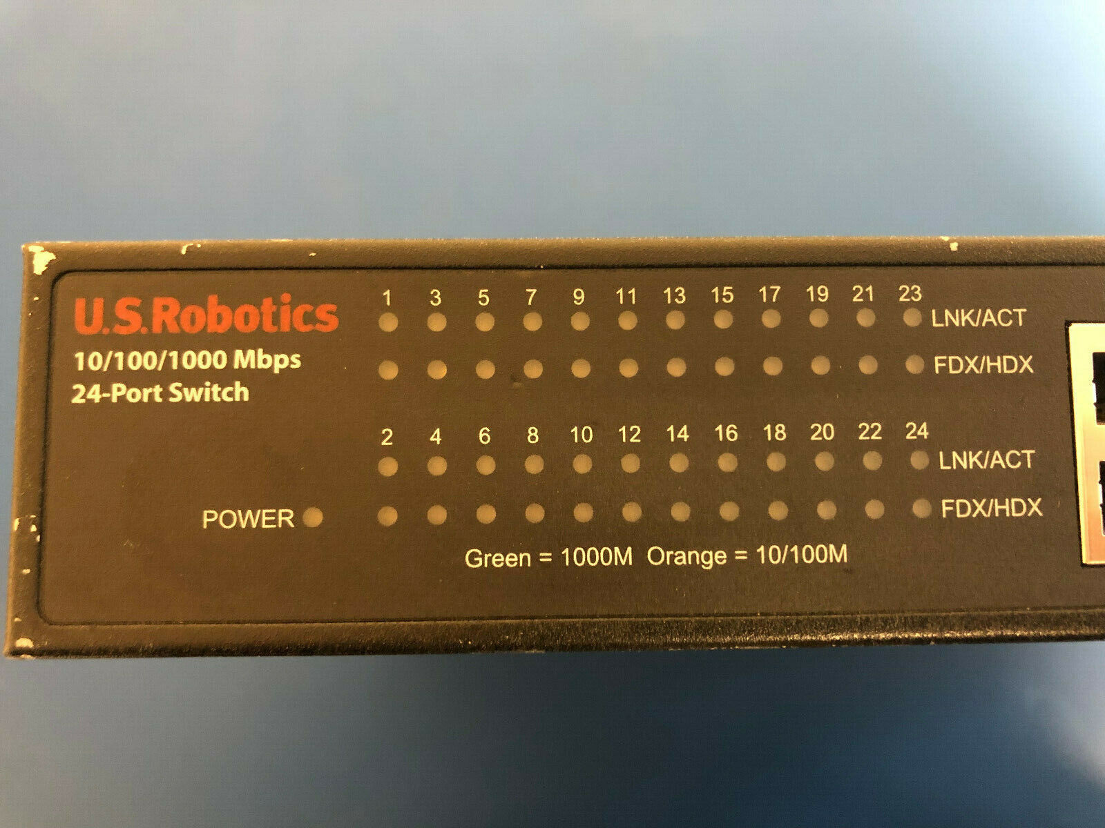 U.S. Robotics 24-Port Unmanaged Gigabit Ethernet Switch 10/100/1000 USR997931.