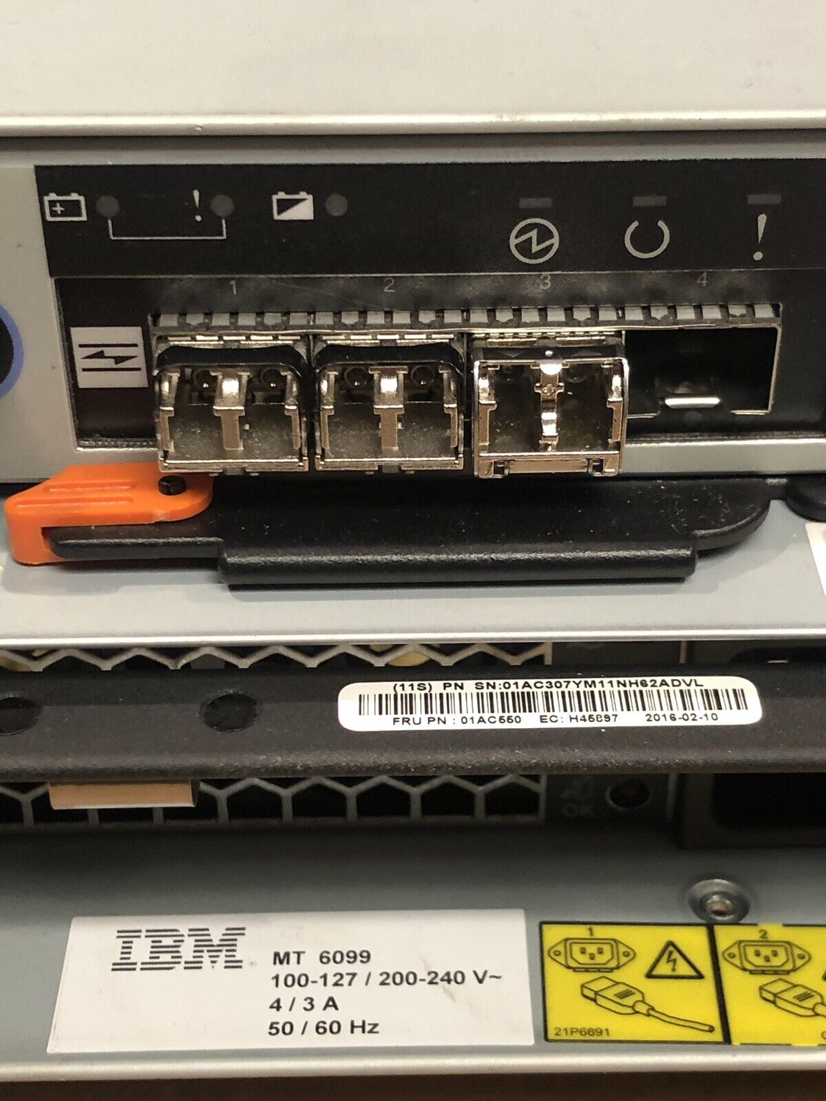 IBM Lenovo 00Y2491 Storwize V3700 2x Controller 24x 1.2TB 10K 00Y2432 8G FC Rail.