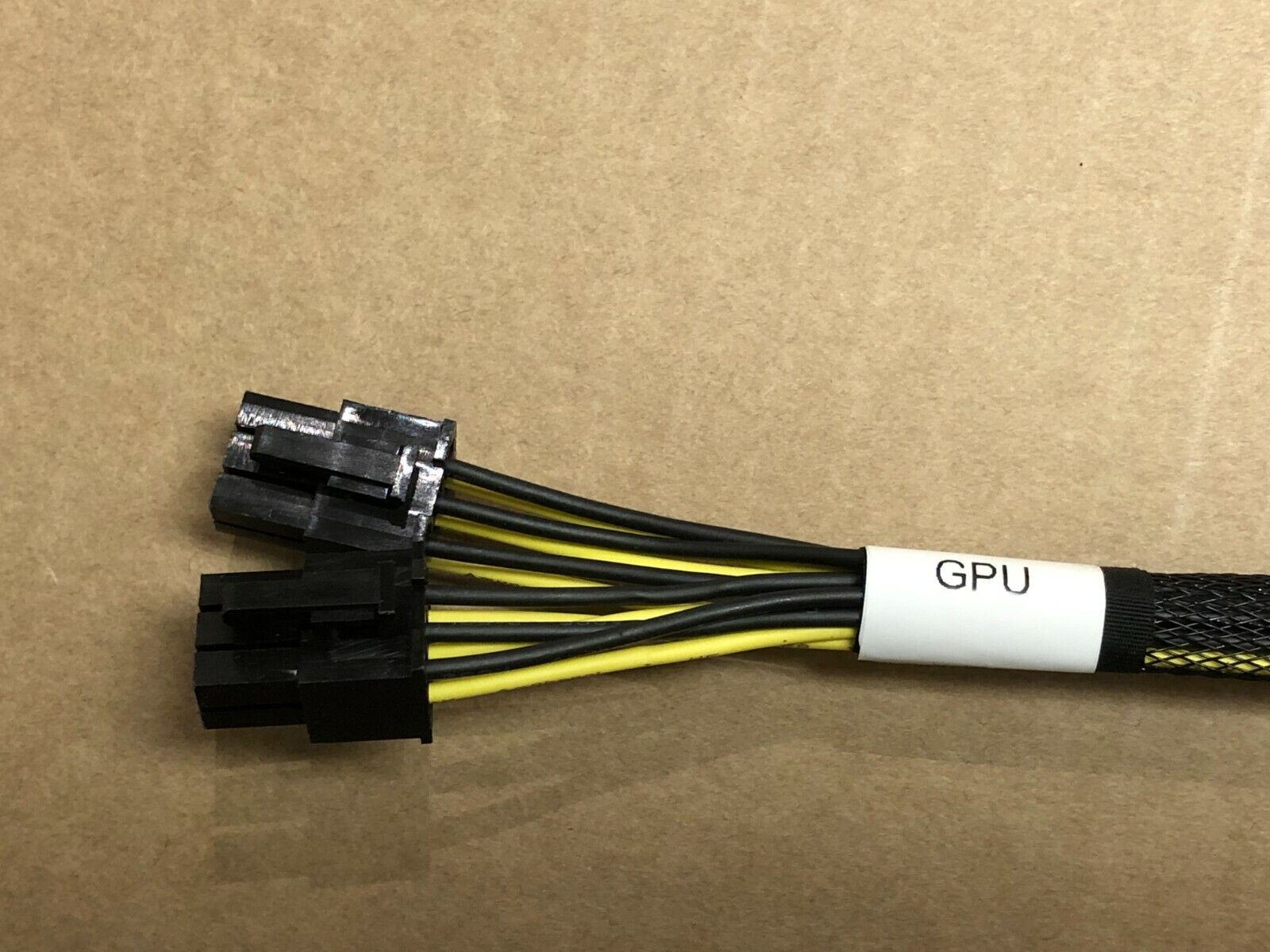 Choose your type HPE GPU Power Cable 6-Pin 8-Pin EPS PCI-e Y-cable Riser to GPU.