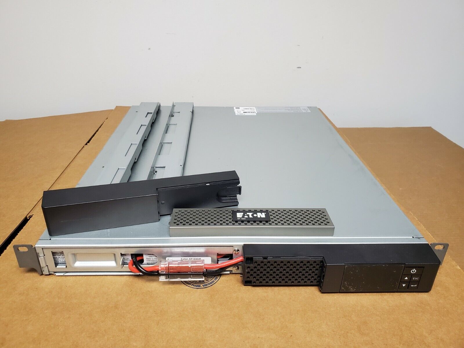 Eaton 5P 9210-6384 1550VA 1100W 7.1A UPS 6x C14 200V-240V Rails+Network-MS 01P 1PH.