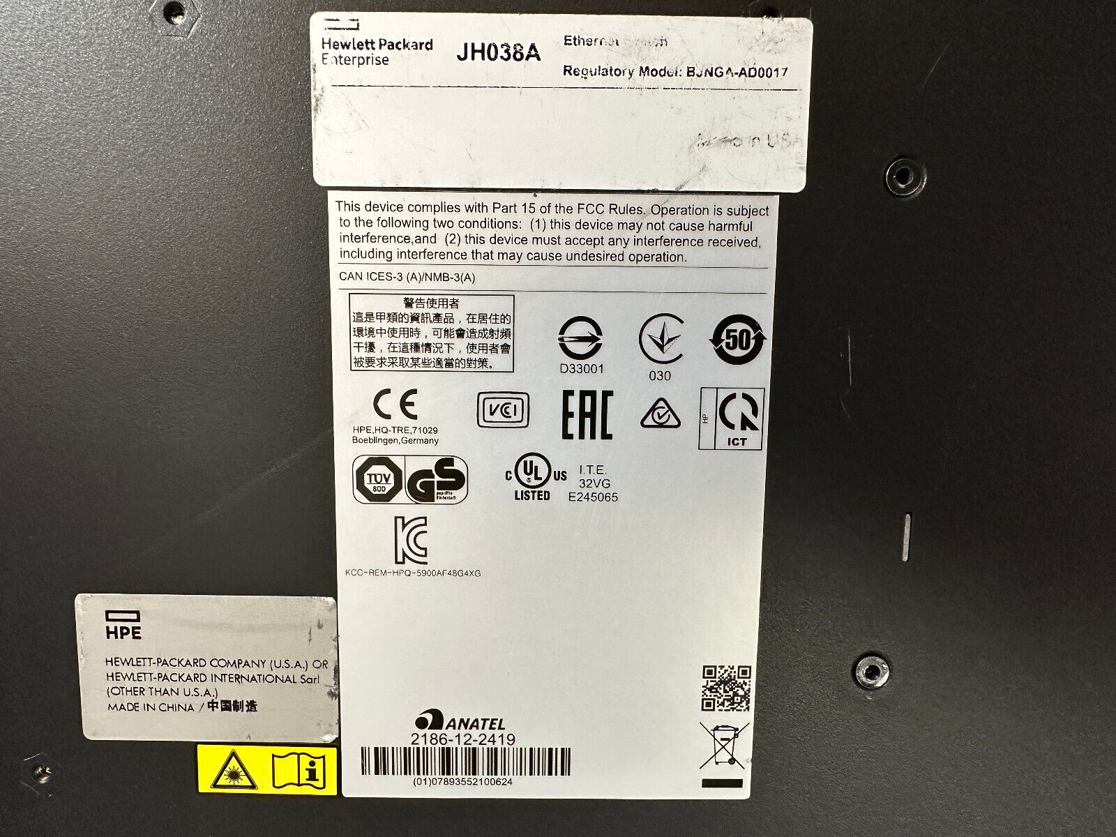 HPE JH038A FlexFabric 5900AF 48G 4XG 2QSFP+ L3 Switch 1x PSU 2x Back to Front Fan Kit.