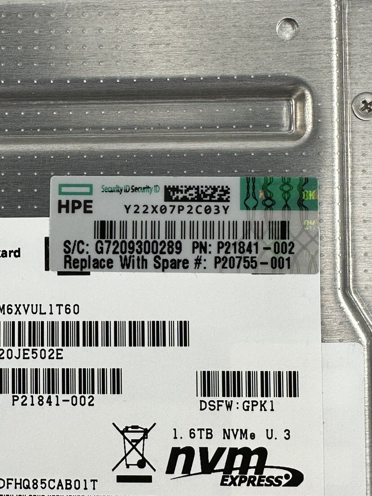 HPE P20755-001 1.6TB U.3 NVMe 2.5" SFF Mixed Use SCN TLC SSD Solid State Drive